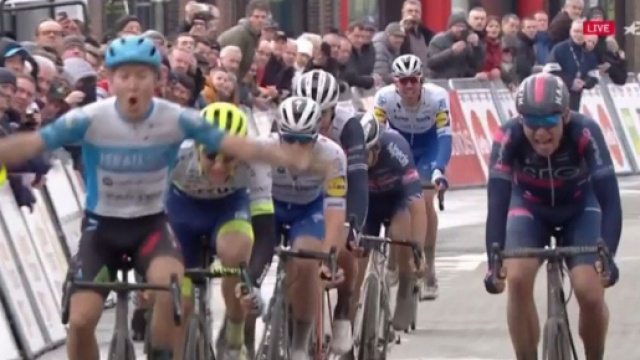 La volata di Hugo Hofstetter a Le Samyn.