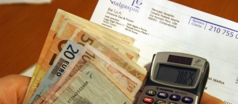Risparmiare sulle bollette luce e gas, cosa cambia con il mercato libero dell’energia