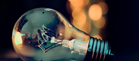 Energia elettrica e gas: il 5% in meno in bolletta con le tariffe monorarie