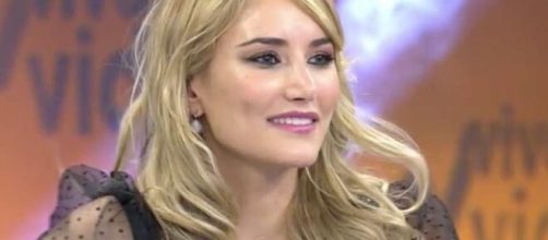 Alba Carrillo ha reaparecido, tras varias semanas en casa, en "Viva la vida"