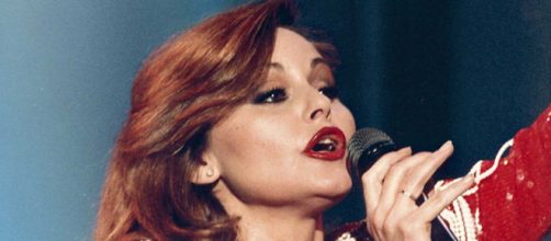 Roc&iacute;o Durcante durante un concierto