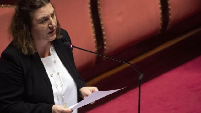Arrivano gli indennizzi per i lavoratori autonomi: lo annuncia il ministro Catalfo.