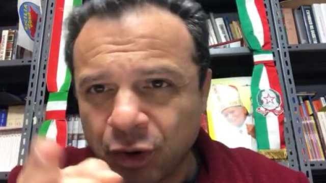 Coronavirus: il sindaco Cateno De Luca chiede la sospensione delle bollette di luce e gas per i cittadini.