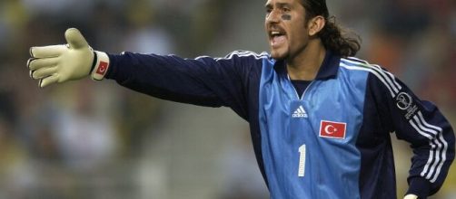 Rustu Recber, ingresado en estado cr&iacute;tico por coronavirus.