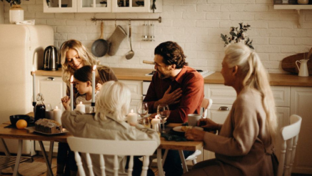 Confinement : Des conseils pour le surmonter. Credit : Pexels/cottonbro