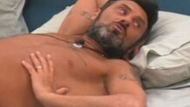 GF Vip 4, Sossio Aruta attacca Licia Nunez: &lsquo;E&rsquo; protetta. dietro ha un esercito di persone&rsquo;.