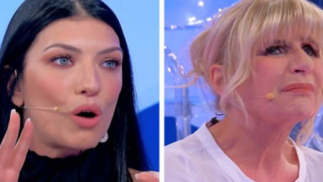 Uomini e Donne cambia: corteggiamento 'a parole' per Giovanna Abate e Gemma Galgani.