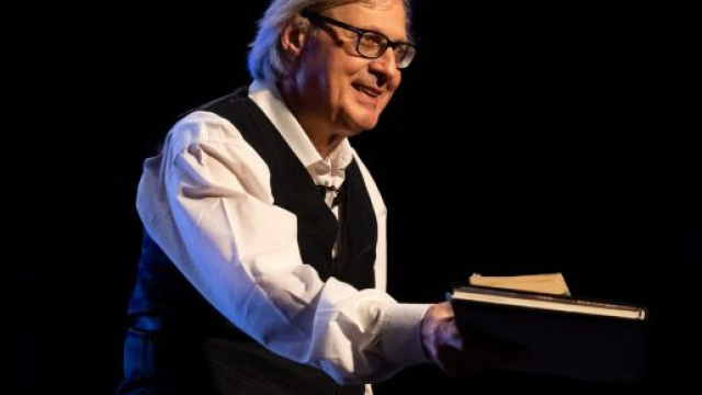 Vittorio Sgarbi pubblica un video sulla sua pagina Facebook per dire basta alle polemiche