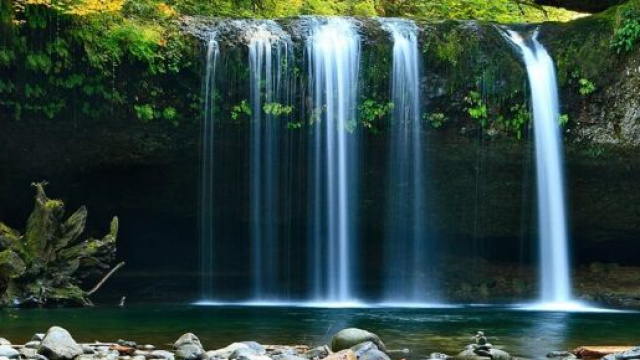 Oroscopo 5 marzo: sorprese per il Cancro, Bilancia preoccupata.