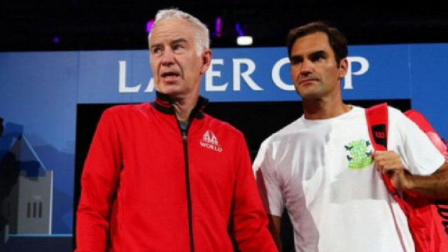 John McEnroe e Roger Federer nell'ultima edizione della Laver Cup.