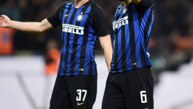 Nella foto due difensori dell'Inter.
