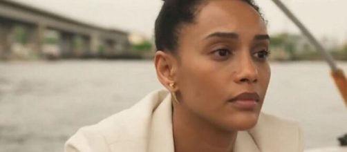 Ta&iacute;s Ara&uacute;jo publica foto de bastidores da novela ao lado das irm&atilde;s fict&iacute;cias. ( Arquivo Blasting News )