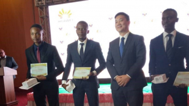 Les laur&eacute;ats de Huawei ICT Academy 2020 (c) Huavei Cameroun