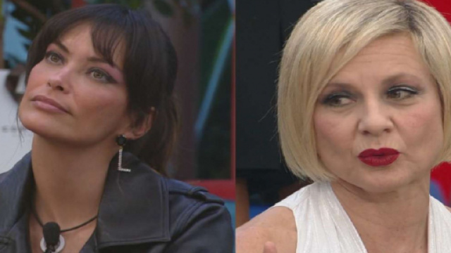 Fernanda Lessa definisce 'raccomandata' Antonella Elia.