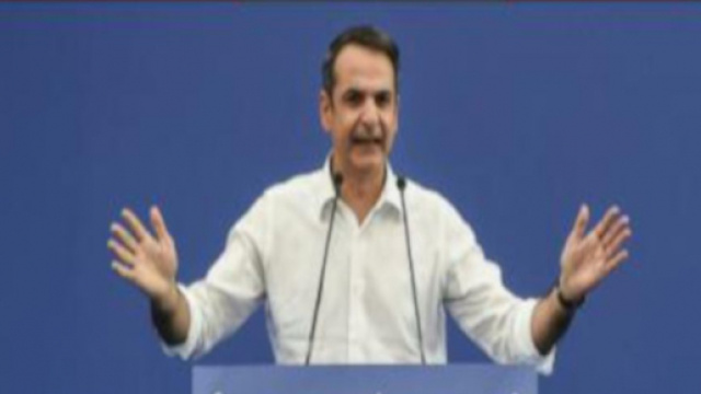 Il primo ministro greco Mitsotakis sostiene che l'accordo Ue-Turchia sui migranti sia ormai fallito.