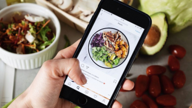 Instagram vs r&eacute;alit&eacute; : Une plateforme nocive pour la sant&eacute; mentale. Credit : Pexels