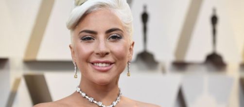 Lady Gaga lan&ccedil;a novo hit. (Arquivo Blasting News)