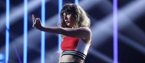 Maialen se meti&oacute; tanto en la actuaci&oacute;n que parec&iacute;a estar dedicando el gesto a alguien m&aacute;s