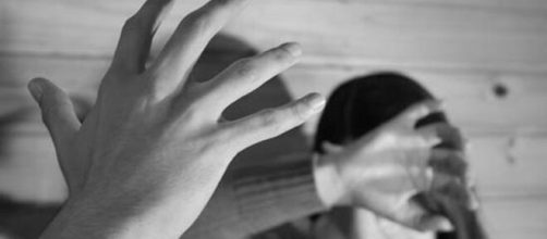 Un hombre mata a su pareja de un disparo en Valencia