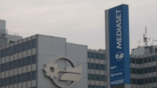 Cornavirus, Mediaset stravolge il palinsesto