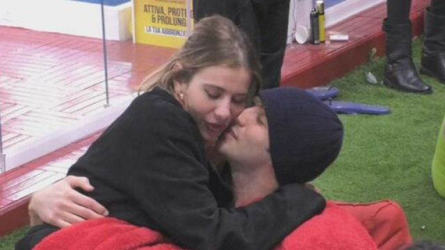 GF Vip4, Paolo Ciavarro e Clizia Incorvaia: dediche distanza per il primo mesiversario.