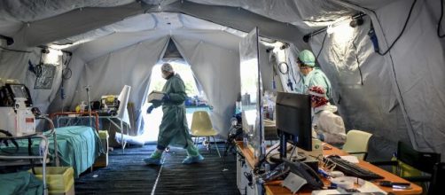 Ambas profesionales sanitarias no aguantaron la alta carga asistencial a la que ten&iacute;an que hacer frente