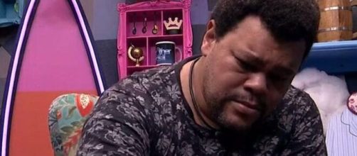 Babu chorou e pediu desculpas a Prior que deixou o "BBB20" na &uacute;ltima ter&ccedil;a-feira (31). (Reprodu&ccedil;&atilde;o/TV Globo)