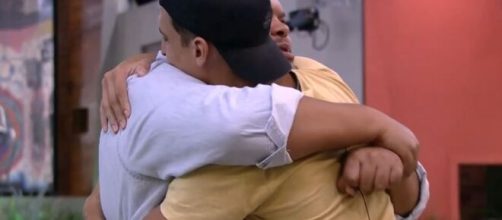 Prior deixa a casa em pared&atilde;o do bilh&atilde;o. (Reprodu&ccedil;&atilde;o/TV Globo)