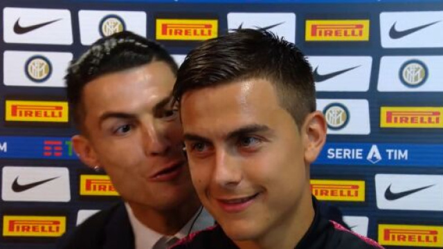 Dybala parla del suo rapporto con Cristiano Ronaldo.