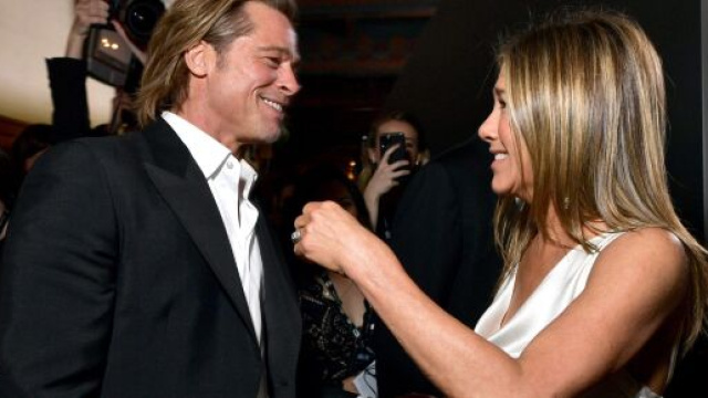 Jennifer Aniston et Brad Pitt seraient actuellement confin&eacute;s ensemble.