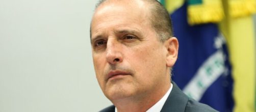 Conversa vazada entre Onyx Lorenzonu e Osmar Terra diz em "corta a cabe&ccedil;a" de Mandetta. (Arquivo Blasting News)