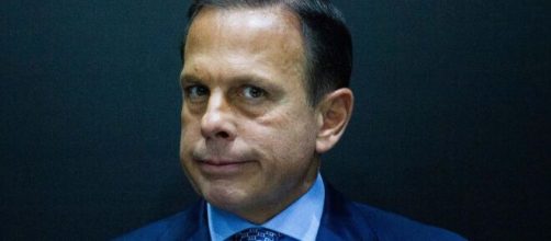 Governador amea&ccedil;ou prender quem descumprir quarentena. (Arquivo Blasting News).