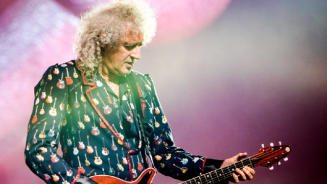 Brian May: 'Meglio suonare la chitarra con una monetina che con un plettro'