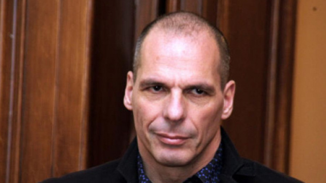Varoufakis denuncia la bufala della Merkel sul Mes