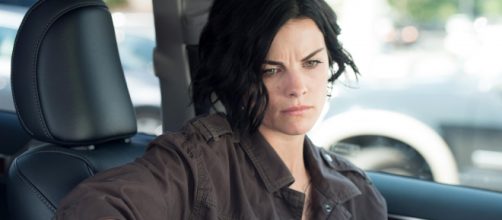 Jane &eacute; interpretada por Jaimie Alexander. (Reprodu&ccedil;&atilde;o/NBC/Warner Bros.)