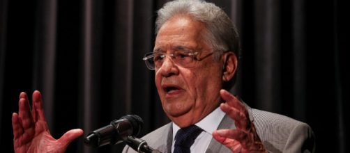 Mandetta: FHC defende perman&ecirc;ncia de m&eacute;dico e diz que Bolsonaro n&atilde;o &eacute; o 'manda-chuva'. (Arquivo Blasting News)