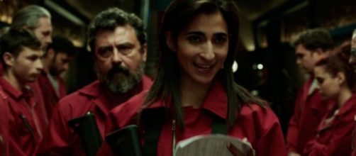 Toda simpatia e alegria de Nair&oacute;bi v&atilde;o deixar saudades nos f&atilde;s. (Reprodu&ccedil;&atilde;o/Netflix)