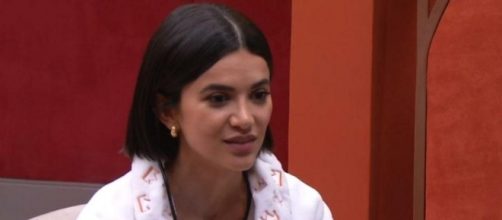 Manu pensa o quanto durou no programa. (Reprodu&ccedil;&atilde;o/TV Globo)