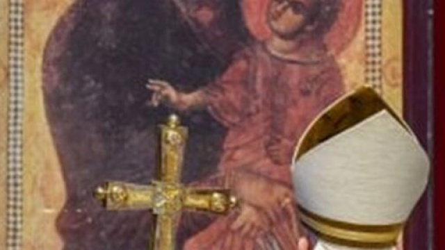 Papa Francesco davanti all'immagine della Salus Populi Romanae.