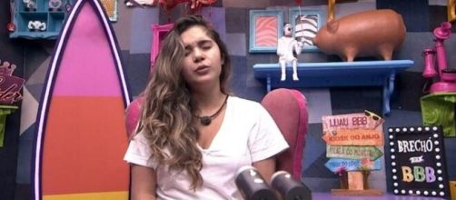 'BBB20': Gizelly se mostra receosa no raio-x. (Reprodu&ccedil;&atilde;o/TV Globo)