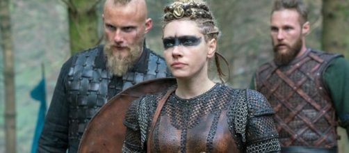 Atores de 'Vikings' sem a caracteriza&ccedil;&atilde;o. (Arquivo Blasting News)