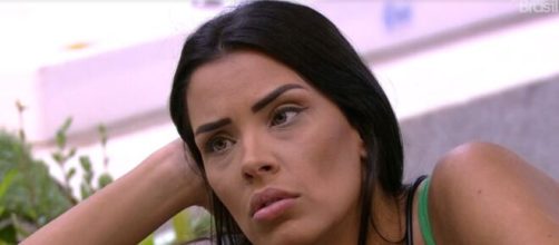 Ivy conversa sobre pared&atilde;o com Mari. ( Reprodu&ccedil;&atilde;o/TV Globo )