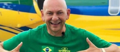 Luciano Hang suspende contrato de 11 mil funcion&aacute;rios em meio a pandemia do novo coronav&iacute;rus. (Arquivo Blasting News)