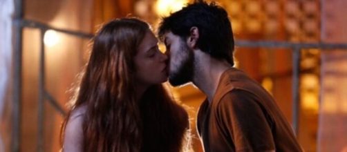 Novelas da Globo ter&atilde;o cada vez menos beijos. (Foto: Globo).