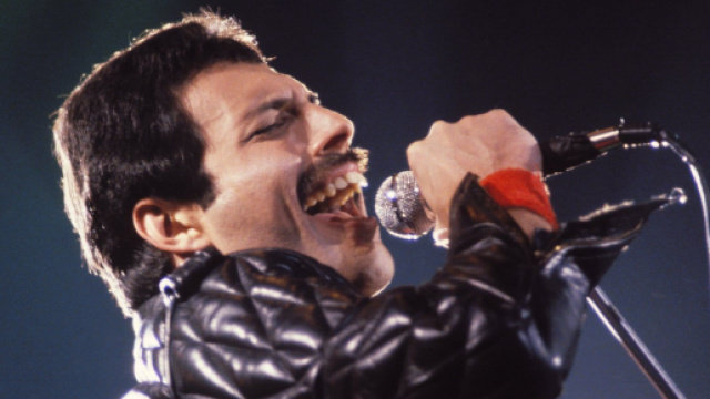 Freddie Mercury e quel furto della sua torta di compleanno ad opera di Malcolm Hardee