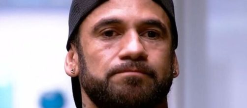 Hadson xinga internauta com ofensas pejorativas. (Reprodu&ccedil;&atilde;o/TV Globo)