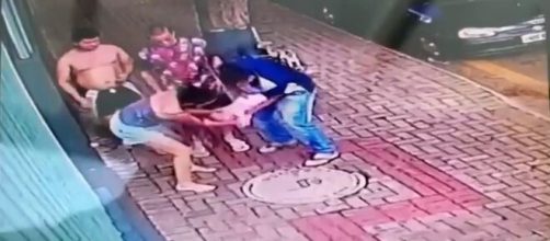 Policial salva rec&eacute;m-nascido que apresentava dificuldades respirat&oacute;rias. (Divulga&ccedil;&atilde;o/Pol&iacute;cia Civil)