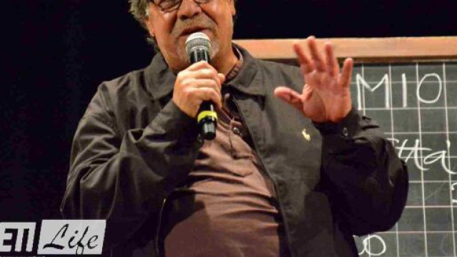 &Egrave; morto Luis Sepulveda: lo scrittore aveva il coronavirus.