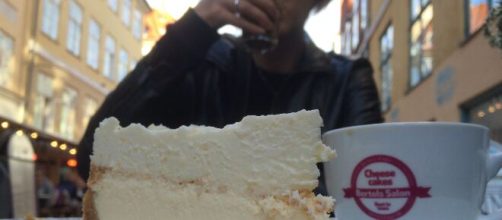 Cheesecake and coffee [Source: Jeremy Keith - Flickr]