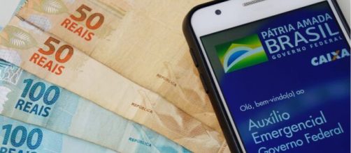 O modo que cada benefici&aacute;rio poder&aacute; usar o aux&iacute;lio emergencial depende da conta de cada um. Cr&eacute;ditos: https://seucreditodigital.com.br/